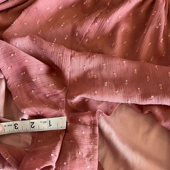 Lulu's Closer Look Dusty Rose Mauve Swiss Dot Tie Sleeve Romper Womens Sz XL - Picture 3 of 11